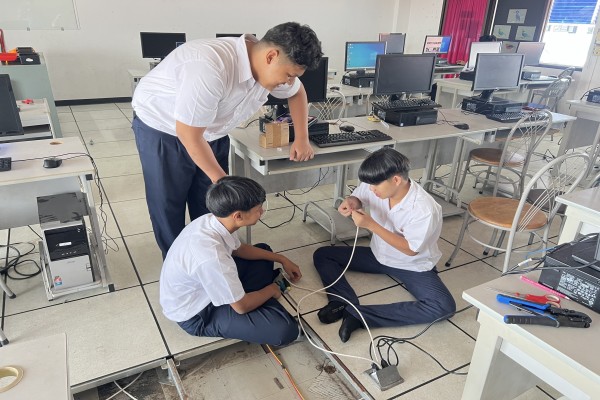 การสอนของครูโหน่ง