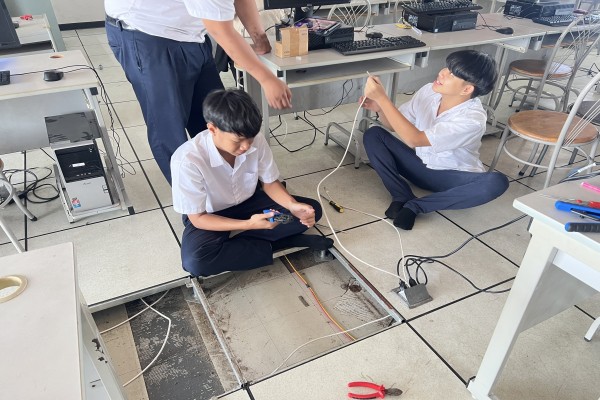การสอนของครูโหน่ง